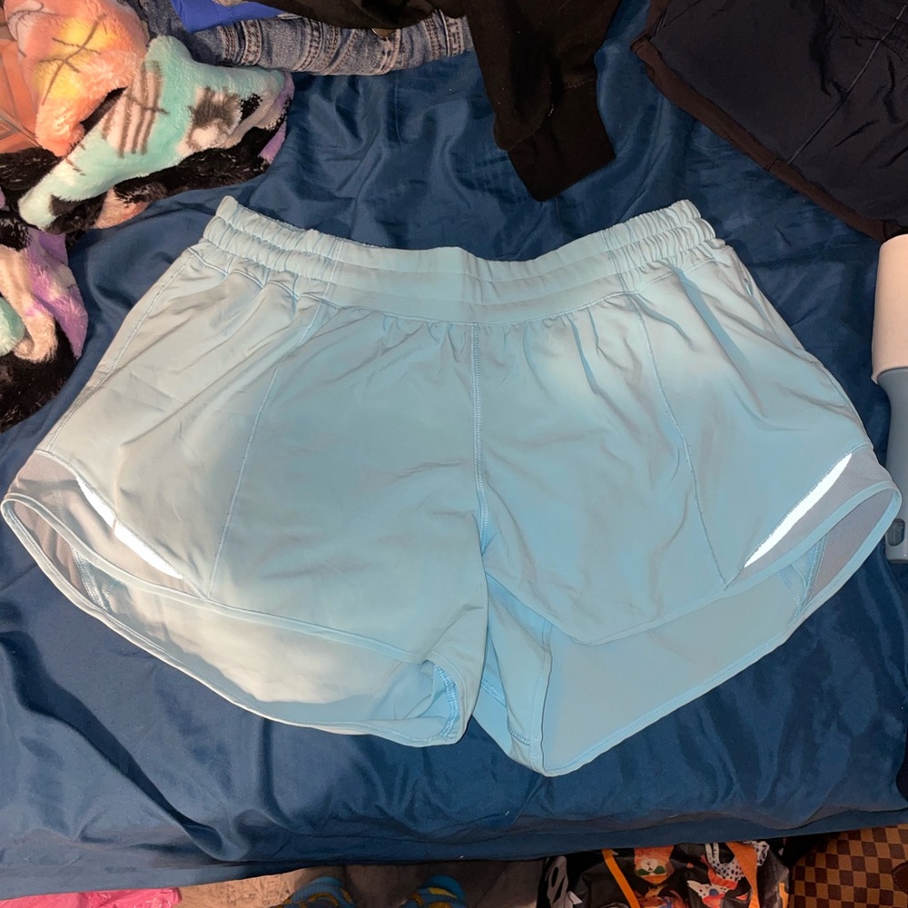 Lululemon hotty hot 4” short